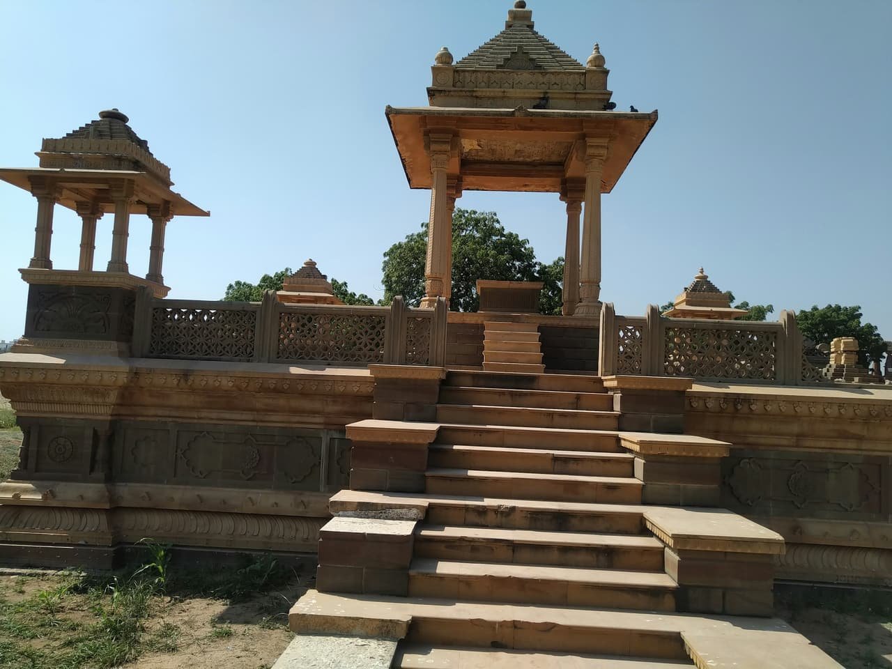 Carved stone chhatris and steps near Bhuj